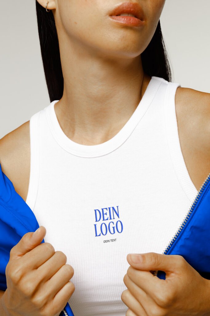 Weißes Tank top mit hochwertiger Logo-Stickerei